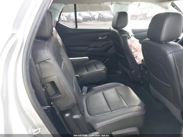 1GNEVKKW4MJ239384 2021 CHEVROLET TRAVERSE - Image 8