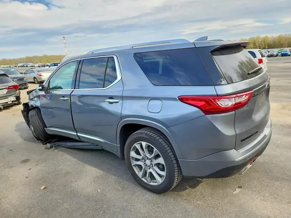 1GNEVKKW4MJ243645 2021 CHEVROLET TRAVERSE - Image 2