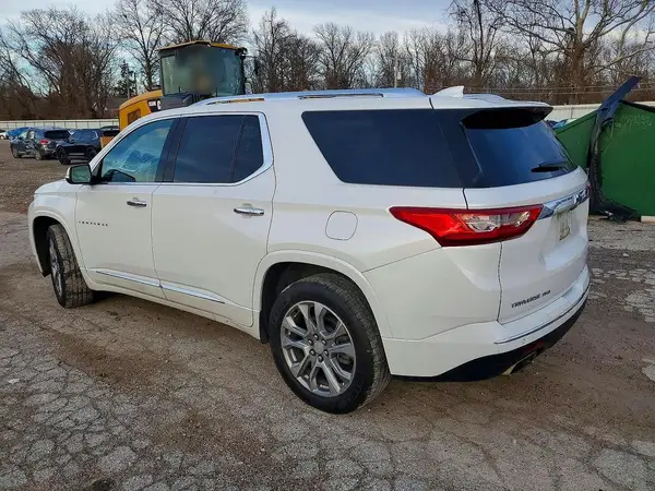 1GNEVKKW4MJ270926 2021 CHEVROLET TRAVERSE - Image 2