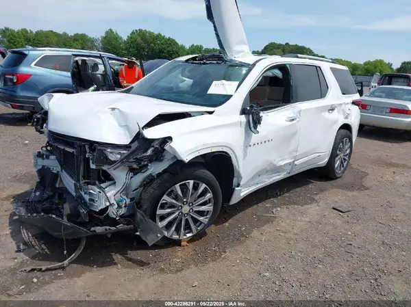 1GNEVKKW4NJ191323 2022 CHEVROLET TRAVERSE - Image 2