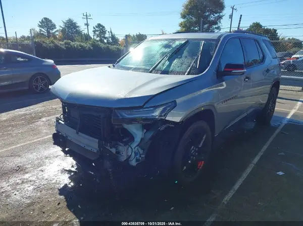 1GNEVKKW4PJ138740 2023 CHEVROLET TRAVERSE - Image 2