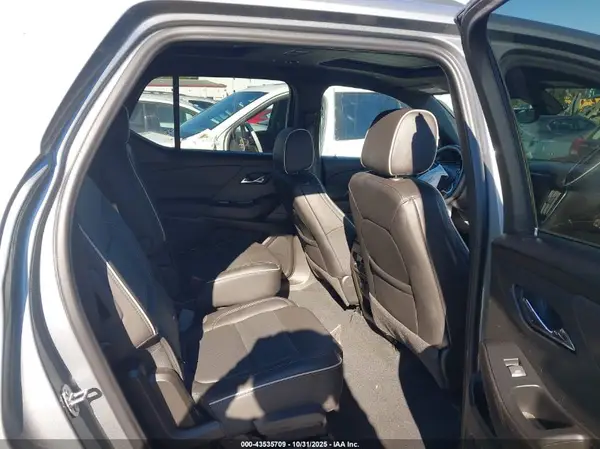 1GNEVKKW4PJ138740 2023 CHEVROLET TRAVERSE - Image 8