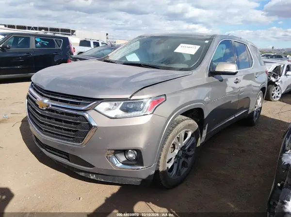 1GNEVKKW5KJ185512 2019 CHEVROLET TRAVERSE - Image 2