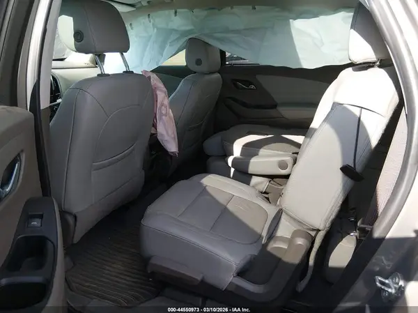 1GNEVKKW5KJ185512 2019 CHEVROLET TRAVERSE - Image 8