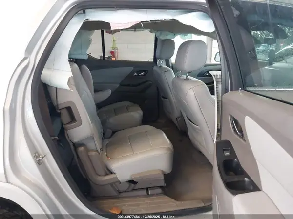 1GNEVKKW5KJ269412 2019 CHEVROLET TRAVERSE - Image 8