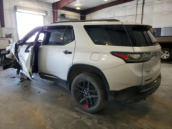 1GNEVKKW5KJ270561 2019 CHEVROLET TRAVERSE - Image 2