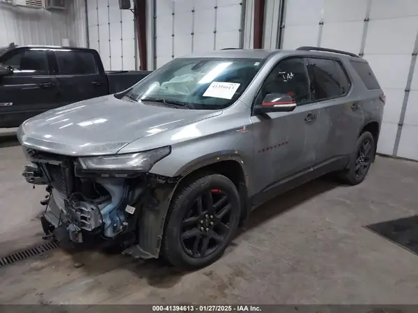 1GNEVKKW5PJ194024 2023 CHEVROLET TRAVERSE - Image 2
