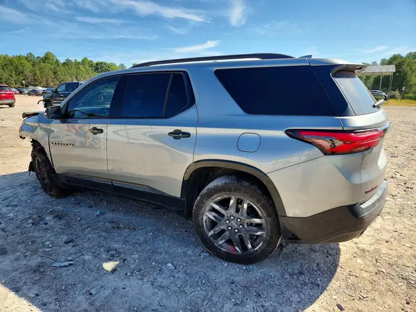 1GNEVKKW5PJ254934 2023 CHEVROLET TRAVERSE - Image 2