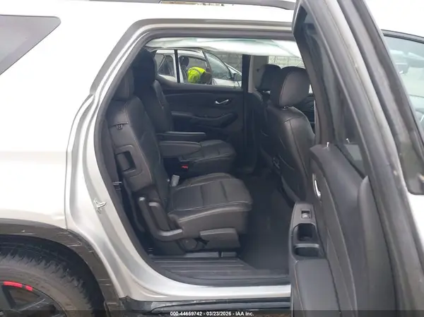 1GNEVKKW6KJ317256 2019 CHEVROLET TRAVERSE - Image 8