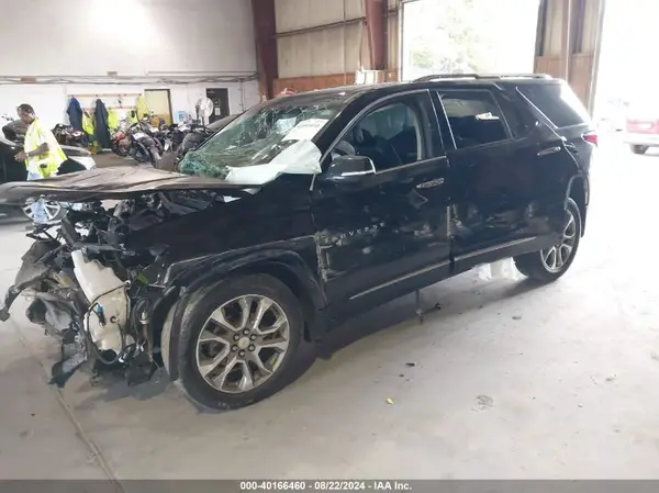 1GNEVKKW6LJ294238 2020 CHEVROLET TRAVERSE - Image 2