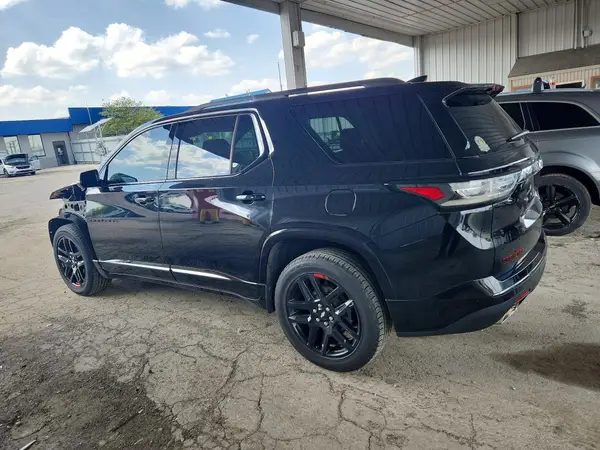1GNEVKKW6MJ109770 2021 CHEVROLET TRAVERSE - Image 2