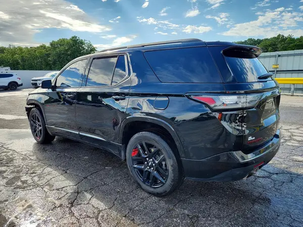 1GNEVKKW6MJ265615 2021 CHEVROLET TRAVERSE - Image 2