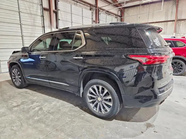 1GNEVKKW6PJ122877 2023 CHEVROLET TRAVERSE - Image 2
