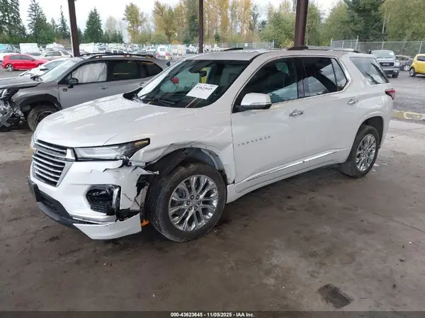 1GNEVKKW6PJ135113 2023 CHEVROLET TRAVERSE - Image 2