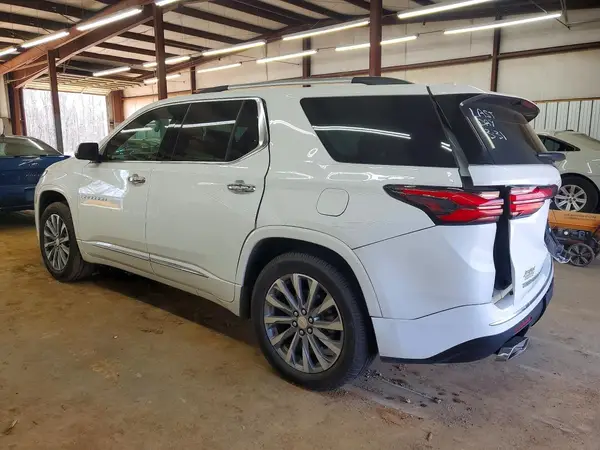 1GNEVKKW6PJ212529 2023 CHEVROLET TRAVERSE - Image 2