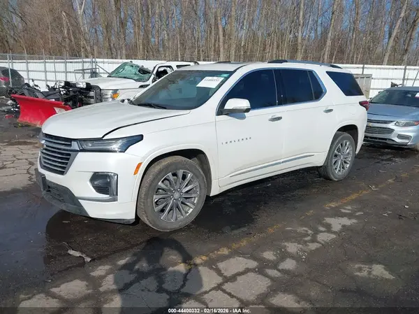 1GNEVKKW6PJ270818 2023 CHEVROLET TRAVERSE - Image 2