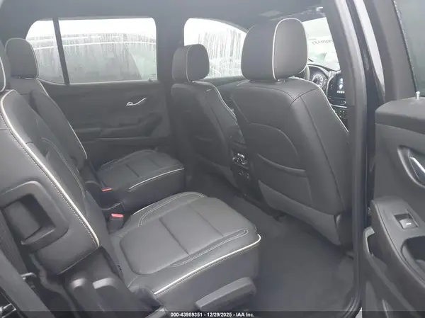 1GNEVKKW6PJ299977 2023 CHEVROLET TRAVERSE - Image 8