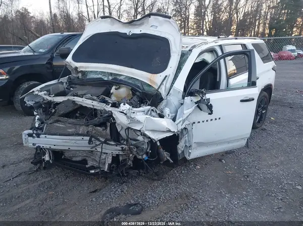 1GNEVKKW7KJ130334 2019 CHEVROLET TRAVERSE - Image 2