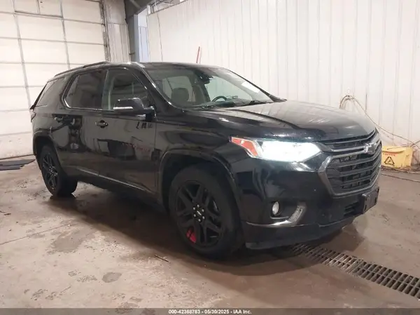 1GNEVKKW7LJ101773 2020 CHEVROLET TRAVERSE - Image 1