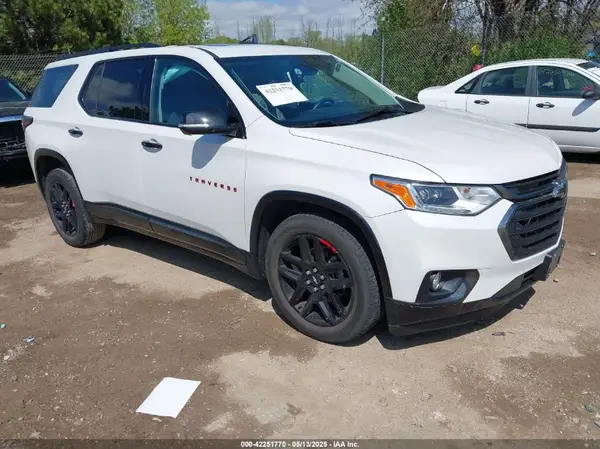 1GNEVKKW7LJ115057 2020 CHEVROLET TRAVERSE - Image 1