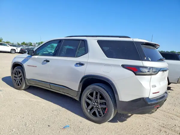 1GNEVKKW7LJ169815 2020 CHEVROLET TRAVERSE - Image 2