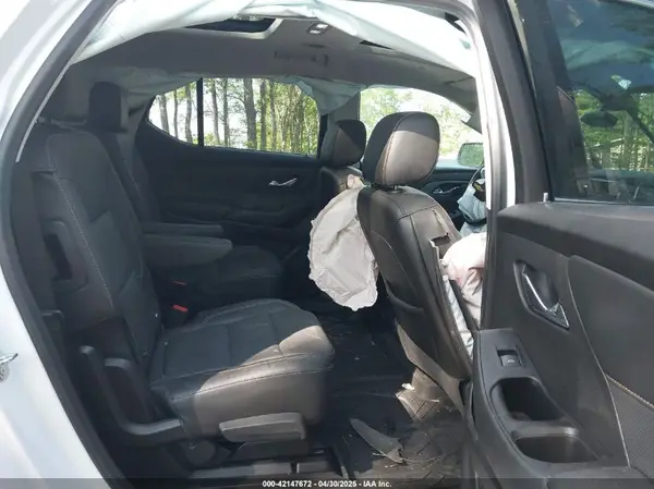 1GNEVKKW7LJ268408 2020 CHEVROLET TRAVERSE - Image 8