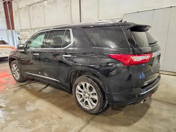 1GNEVKKW7MJ177656 2021 CHEVROLET TRAVERSE - Image 2