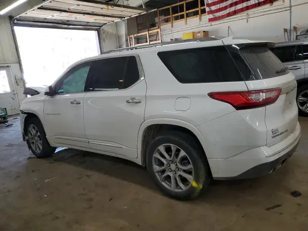 1GNEVKKW7MJ250041 2021 CHEVROLET TRAVERSE - Image 2