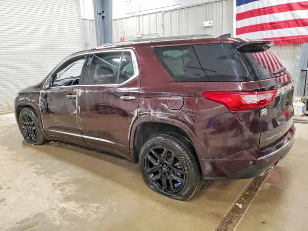 1GNEVKKW7MJ262481 2021 CHEVROLET TRAVERSE - Image 2