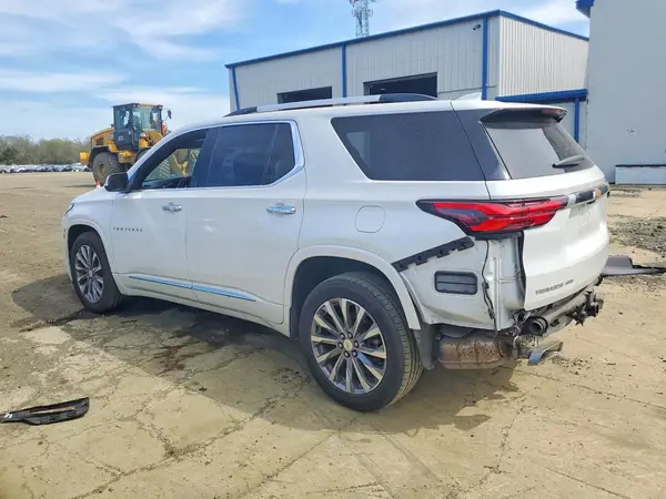 1GNEVKKW7NJ154122 2022 CHEVROLET TRAVERSE - Image 2