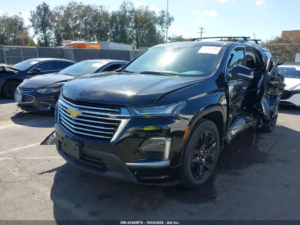 1GNEVKKW7PJ120149 2023 CHEVROLET TRAVERSE - Image 2