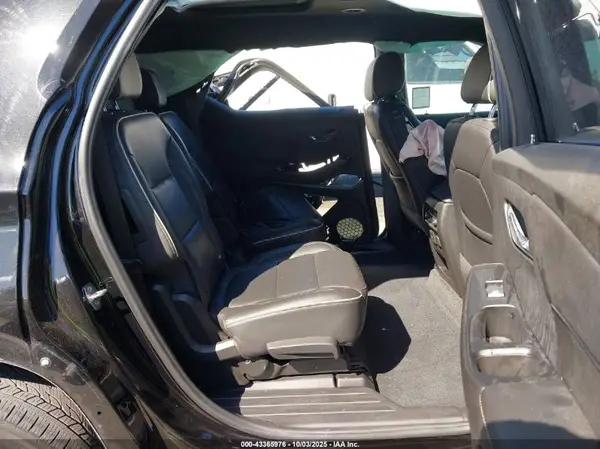 1GNEVKKW7PJ120149 2023 CHEVROLET TRAVERSE - Image 8