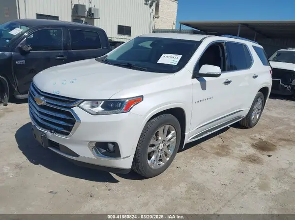 1GNEVKKW8JJ216251 2018 CHEVROLET TRAVERSE - Image 2