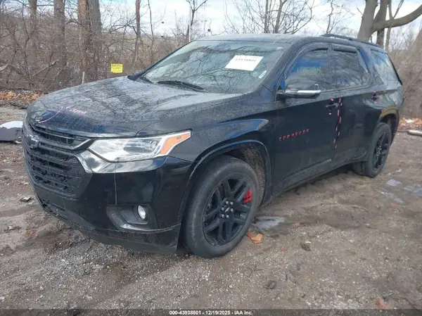 1GNEVKKW8MJ105185 2021 CHEVROLET TRAVERSE - Image 2
