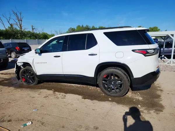 1GNEVKKW8MJ117675 2021 CHEVROLET TRAVERSE - Image 2