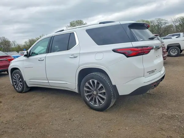 1GNEVKKW8NJ174556 2022 CHEVROLET TRAVERSE - Image 2