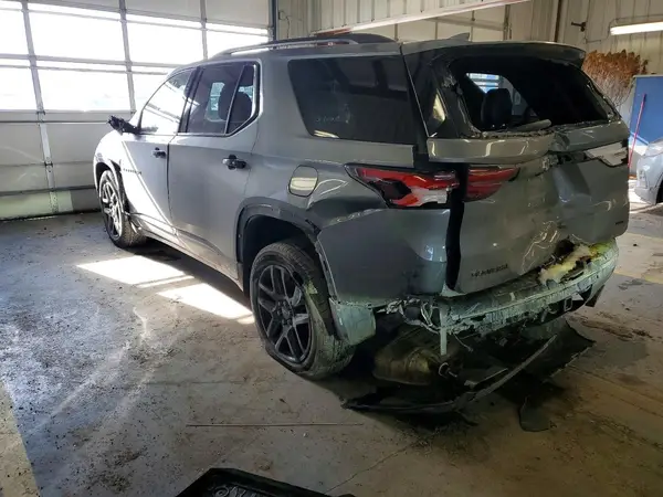 1GNEVKKW8PJ147988 2023 CHEVROLET TRAVERSE - Image 2