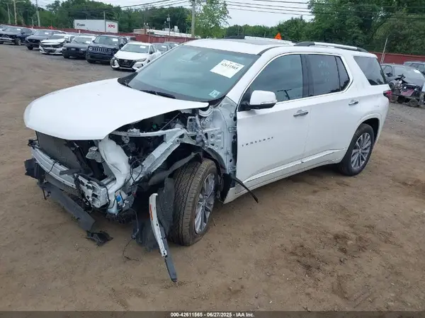 1GNEVKKW8PJ178139 2023 CHEVROLET TRAVERSE - Image 2