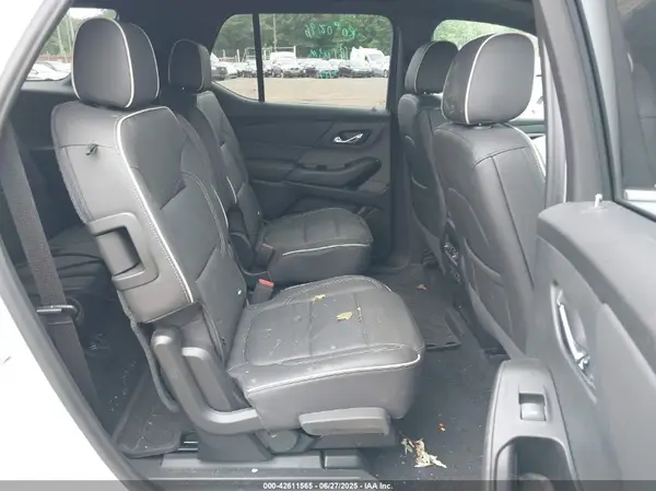 1GNEVKKW8PJ178139 2023 CHEVROLET TRAVERSE - Image 8