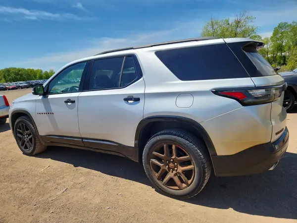 1GNEVKKW9KJ159592 2019 CHEVROLET TRAVERSE - Image 2