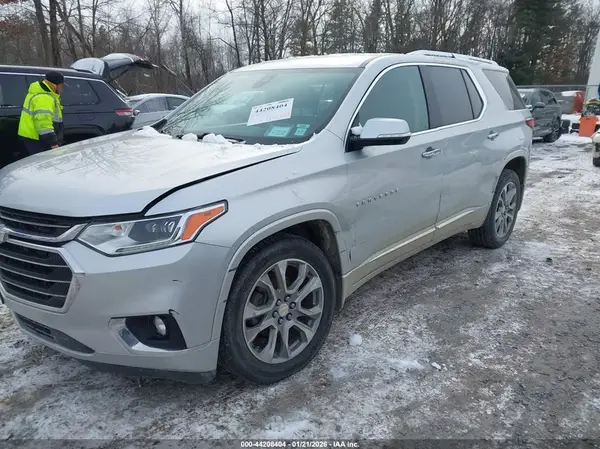 1GNEVKKW9KJ161732 2019 CHEVROLET TRAVERSE - Image 2