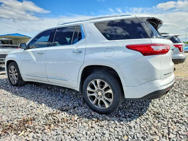1GNEVKKW9KJ222738 2019 CHEVROLET TRAVERSE - Image 2
