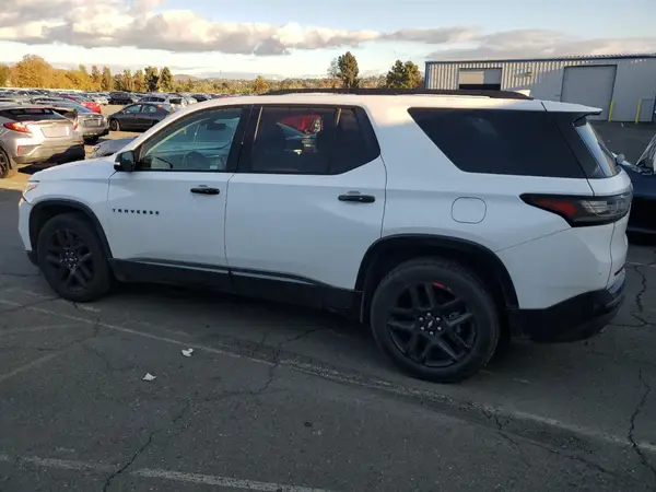 1GNEVKKW9LJ112502 2020 CHEVROLET TRAVERSE - Image 2