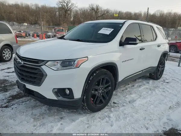 1GNEVKKW9LJ161828 2020 CHEVROLET TRAVERSE - Image 2