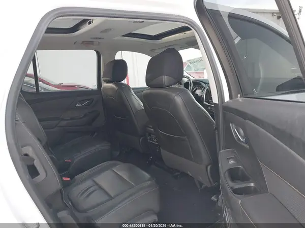 1GNEVKKW9LJ161828 2020 CHEVROLET TRAVERSE - Image 8