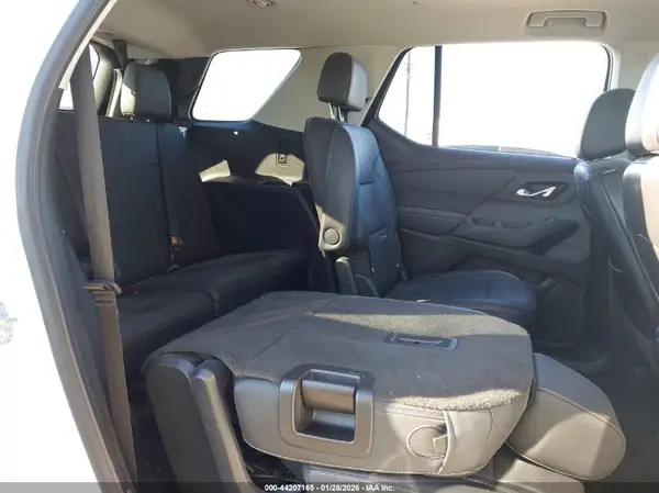 1GNEVKKW9LJ174465 2020 CHEVROLET TRAVERSE - Image 8