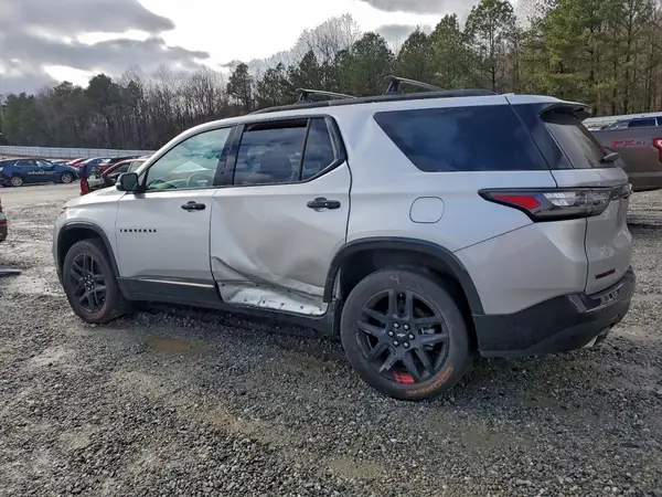 1GNEVKKW9LJ185207 2020 CHEVROLET TRAVERSE - Image 2