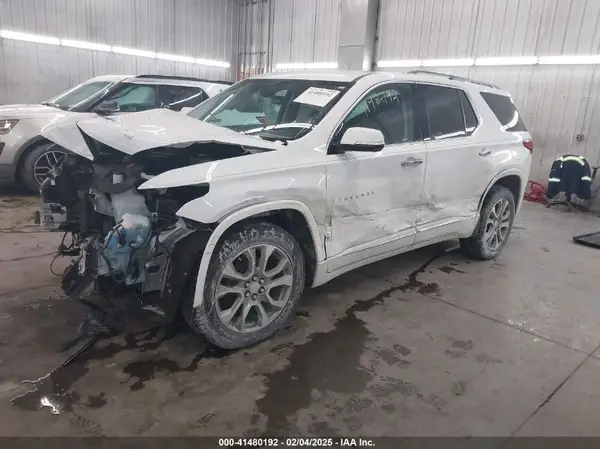 1GNEVKKW9LJ220148 2020 CHEVROLET TRAVERSE - Image 2