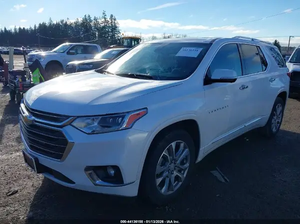 1GNEVKKW9LJ275540 2020 CHEVROLET TRAVERSE - Image 2