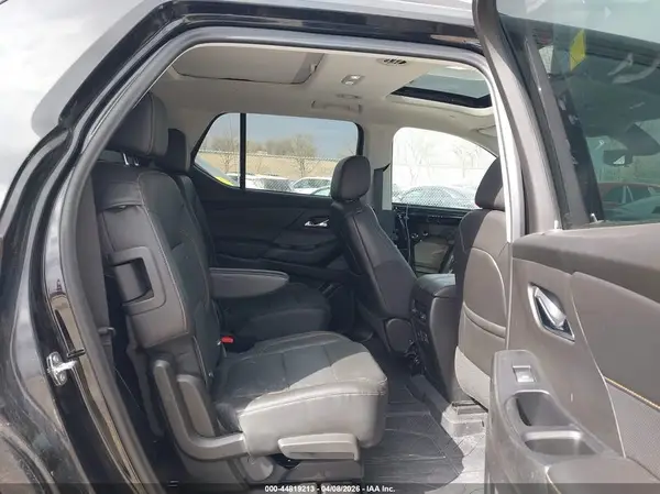 1GNEVKKW9MJ113702 2021 CHEVROLET TRAVERSE - Image 8